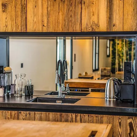 Casa Jungle ! Superb Duplex Apartment, Place Des Lices ! * סן טרופז