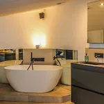Casa Jungle ! Superb Duplex Apartment, Place Des Lices !