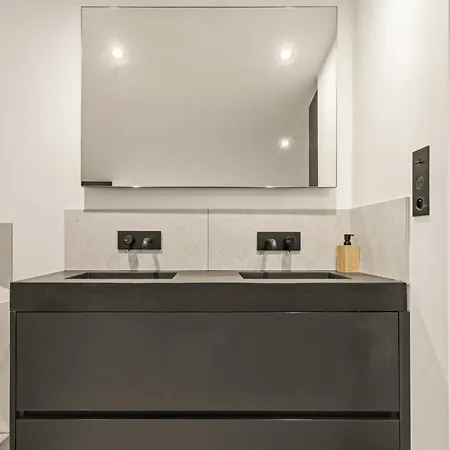 Apartment Casa Jungle ! Superb Duplex Apartment, Place Des Lices ! *