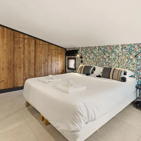 Apartment Casa Jungle ! Superb Duplex Apartment, Place Des Lices ! *